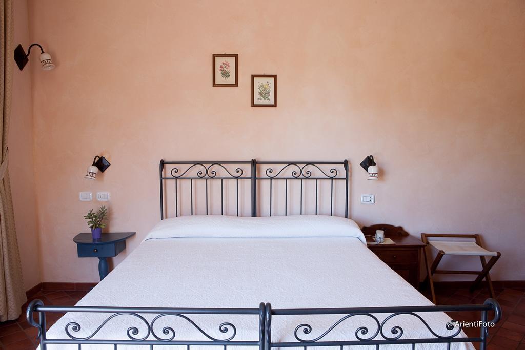 Albergo Del Lago カパルビオ 部屋 写真